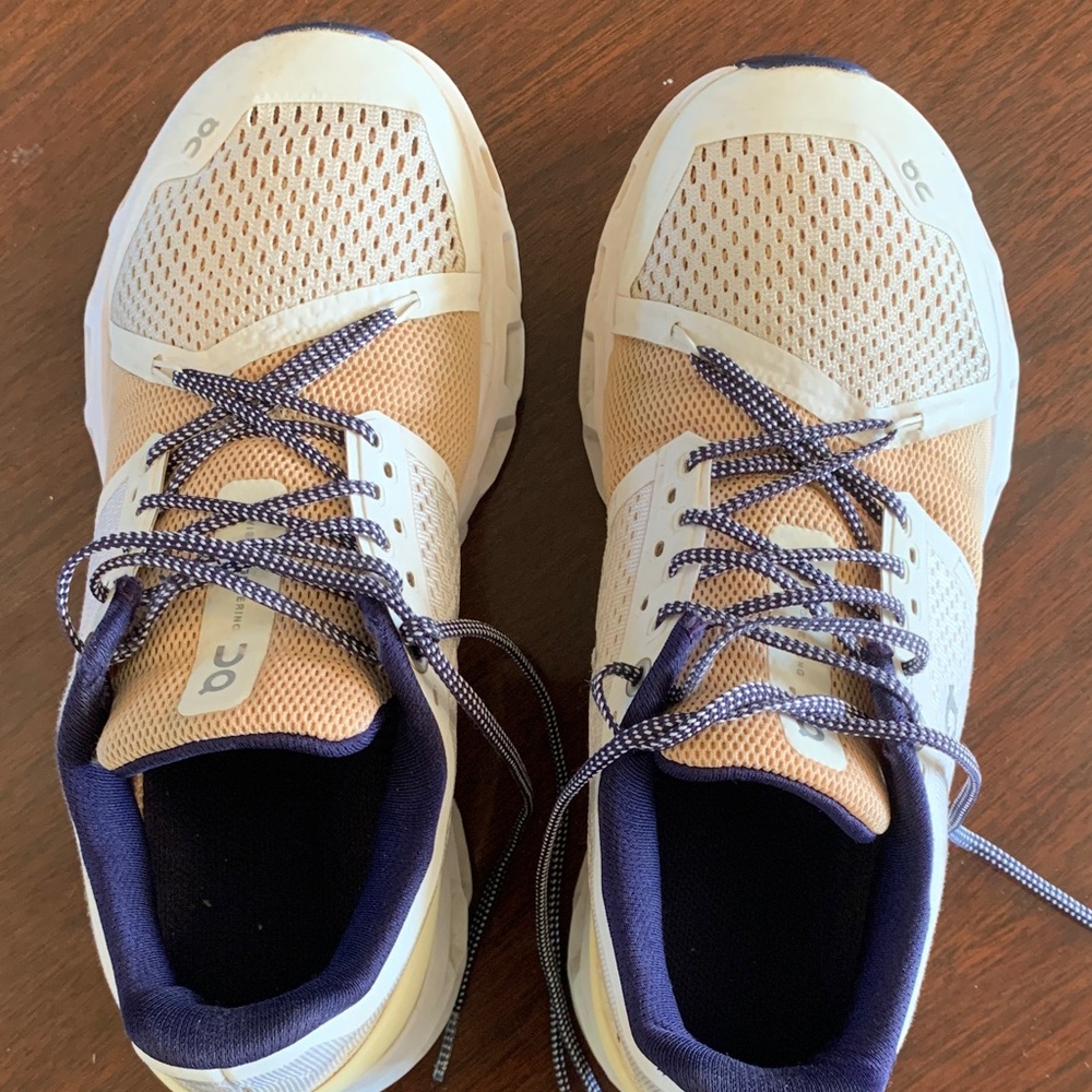 On Running Cloud Women's Sneakers in Peach and Navy